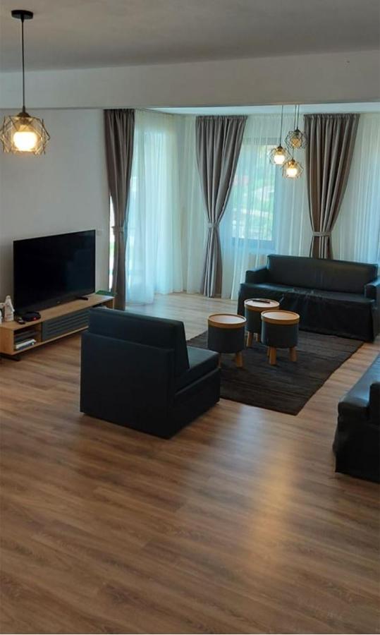 Eco Familia Hotel Pojoga ภายนอก รูปภาพ