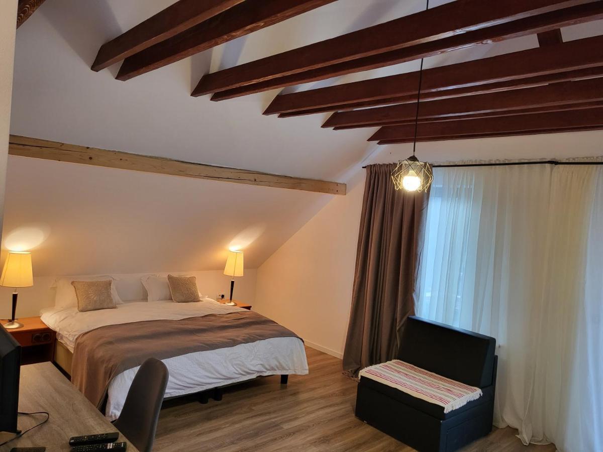 Eco Familia Hotel Pojoga ภายนอก รูปภาพ